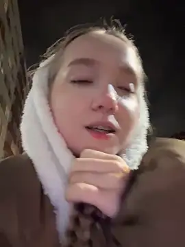 bambi lu online show from 10.28.25