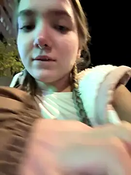 bambi lu online show from 11.04.25