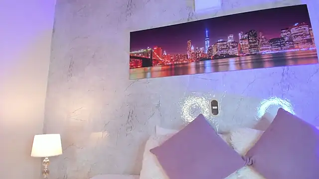 zaraquiinn online show from 12.21.25