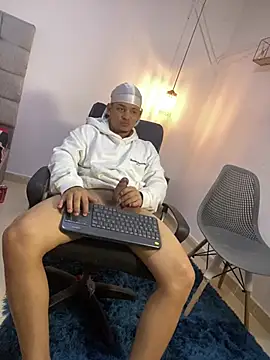 Snapshot of samxx_muscle chatting on 03.21.26 samxx muscle online show from 03.21.26