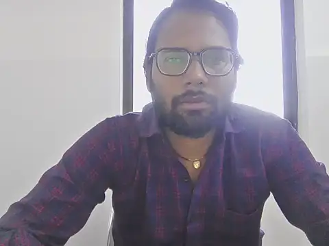 Snapshot of UAjit chatting on 04.05.26 UAjit online show from 04.05.26