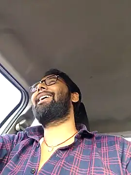 Snapshot of UAjit chatting on 04.11.26 UAjit online show from 04.11.26