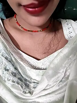 Eshwari Chopra online show from 11.16.25