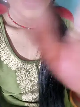 Snapshot of Eshwari_Chopra chatting on 04.26.26 Eshwari Chopra online show from 04.26.26