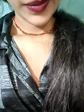 Snapshot of Eshwari_Chopra chatting on 04.29.26 Eshwari Chopra online show from 04.29.26