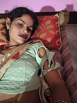 Snapshot of Eshna_Dabral chatting on 09.12.25 Eshna Dabral online show from 09.12.25