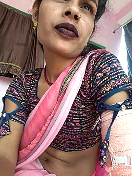 Snapshot of Eshna_Dabral chatting on 09.15.25 Eshna Dabral online show from 09.15.25