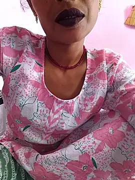 Snapshot of Eshna_Dabral chatting on 09.22.25 Eshna Dabral online show from 09.22.25