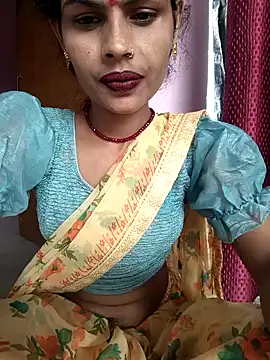 Snapshot of Eshna_Dabral chatting on 10.05.25 Eshna Dabral online show from 10.05.25