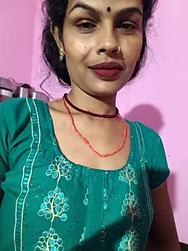 Snapshot of Eshna_Dabral chatting on 10.26.25 Eshna Dabral online show from 10.26.25