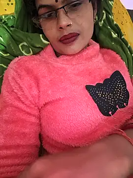 Eshna Dabral online show from 11.15.25