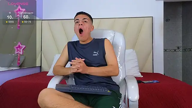 Hotboy21  online show from 11.08.25