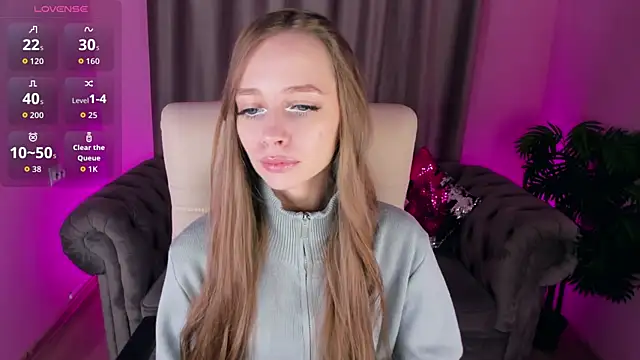 Snapshot of Amy_Waynee chatting on 10.03.25 Amy Waynee online show from 10.03.25