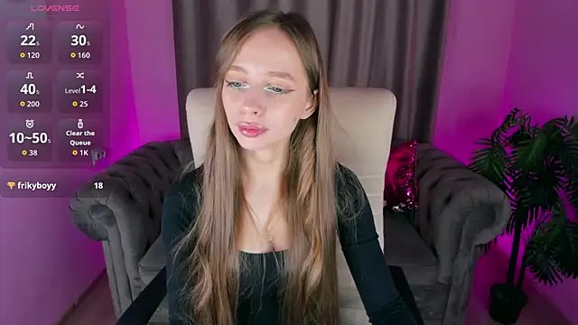 Snapshot of Amy_Waynee chatting on 11.28.25 Amy Waynee online show from 11.28.25