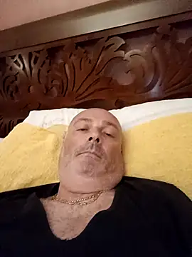 Alexis Bull online show from 09.10.25