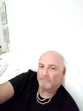 Alexis Bull online show from 10.07.25