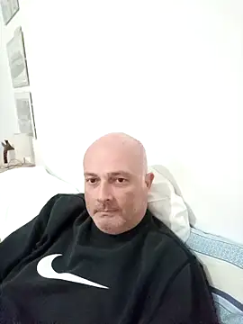 Alexis Bull online show from 11.26.25