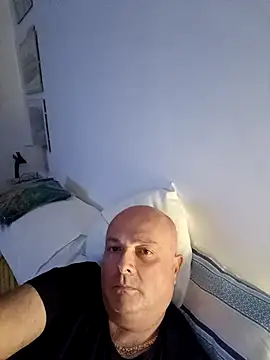 Alexis Bull online show from 12.15.25