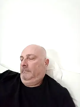 Alexis Bull online show from 03.05.26