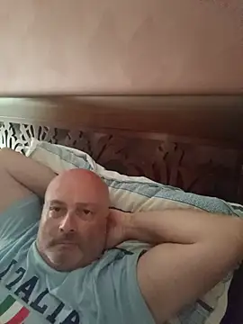 Snapshot of Alexis_Bull chatting on 07.16.26 Alexis Bull online show from 07.16.26