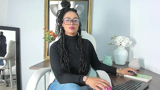 andrea xoe  online show from 03.19.25