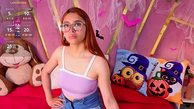 Snapshot of MilleyJones chatting on 10.21.25 MilleyJones online show from 10.21.25