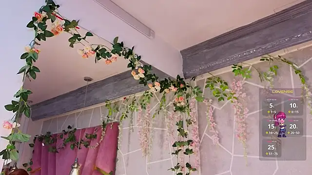 Snapshot of MilleyJones chatting on 11.12.25 MilleyJones online show from 11.12.25