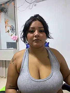 sashaoficial  online show from 11.17.25