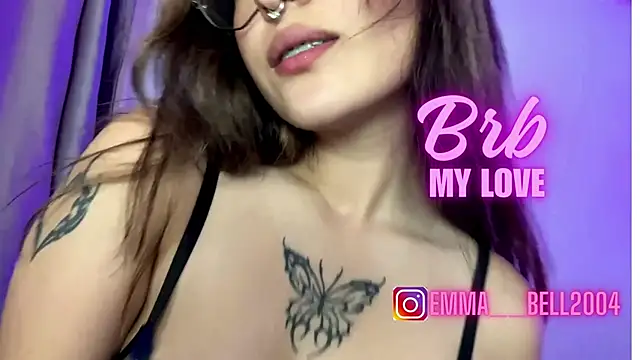 Snapshot of emma__bell_ chatting on 10.21.25 emma bell online show from 10.21.25