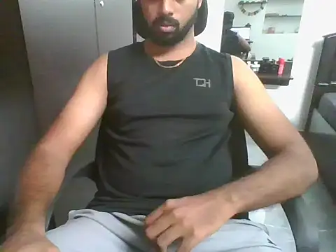 lovelyakash69 online show from 04.04.26