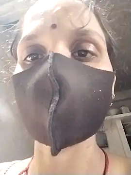 Snapshot of Soniy-Maax chatting on 09.13.25 Soniy-Maax online show from 09.13.25