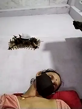 Snapshot of Soniy-Maax chatting on 09.19.25 Soniy-Maax online show from 09.19.25