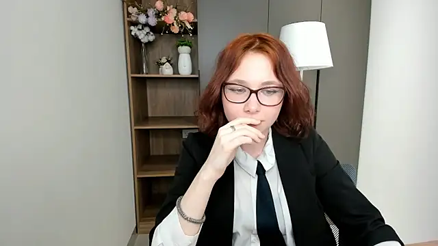 Snapshot of AreHiggins chatting on 03.23.25 AreHiggins online show from 03.23.25