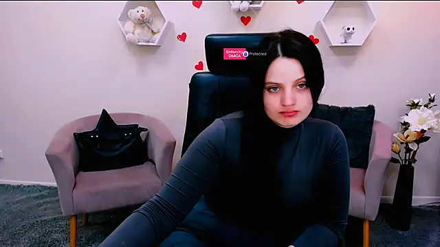 fiery lips online show from 03.20.25