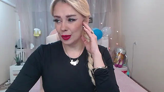 KatrinaCharm online show from 09.25.25