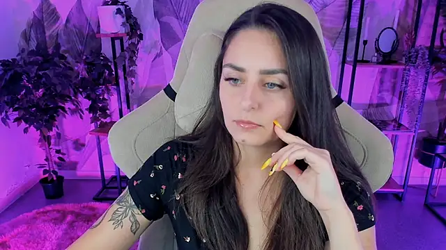 ValeriiMills online show from 09.27.25