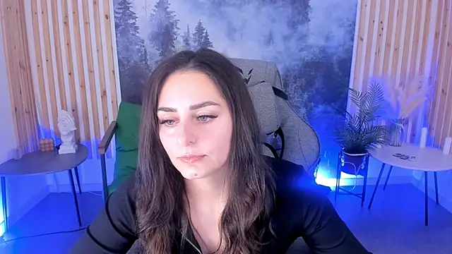 ValeriiMills online show from 12.02.25