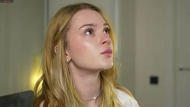 Cyberheart  online show from 11.23.25