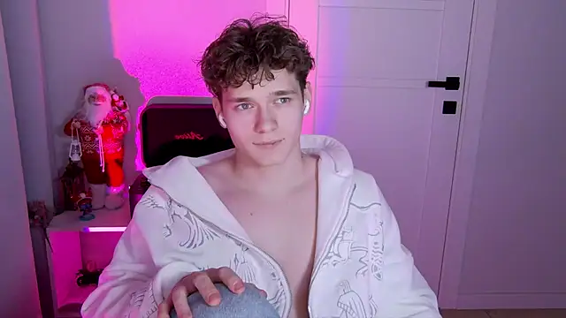 DanyDavis online show from 12.14.25