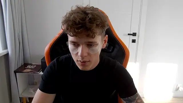 DanyDavis online show from 03.04.26