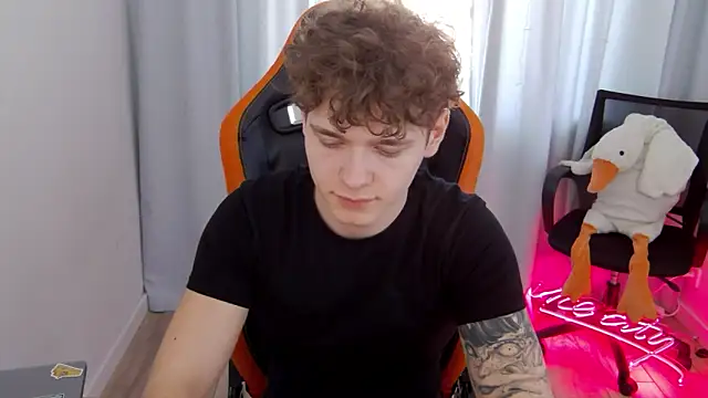 DanyDavis online show from 04.15.26