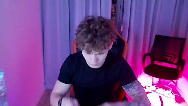 DanyDavis online show from 04.15.26