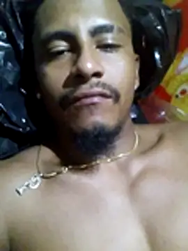 Snapshot of Morenito18 chatting on 10.26.25 Morenito18 online show from 10.26.25