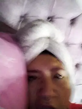 Cerecitaa02  online show from 10.15.25