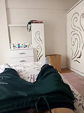 Snapshot of leona633 chatting on 11.29.25 leona633 online show from 11.29.25