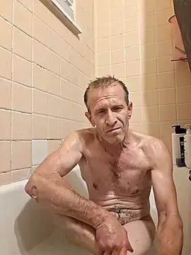 Snapshot of moasslicker chatting on 10.04.25 moasslicker online show from 10.04.25