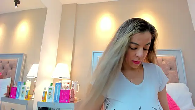 AlexaStorrm online show from 11.18.25