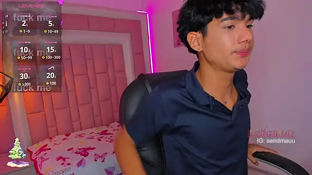 OliverTwinky online show from 11.24.25