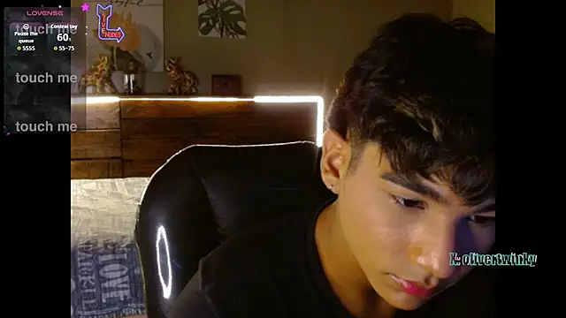 OliverTwinky online show from 02.20.26