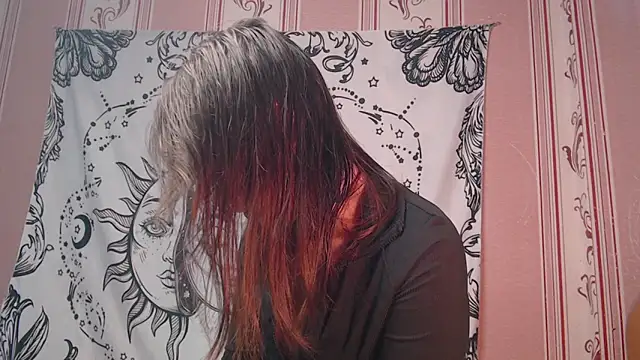 Snapshot of Thighswithspikes chatting on 09.11.25 Thighswithspikes online show from 09.11.25